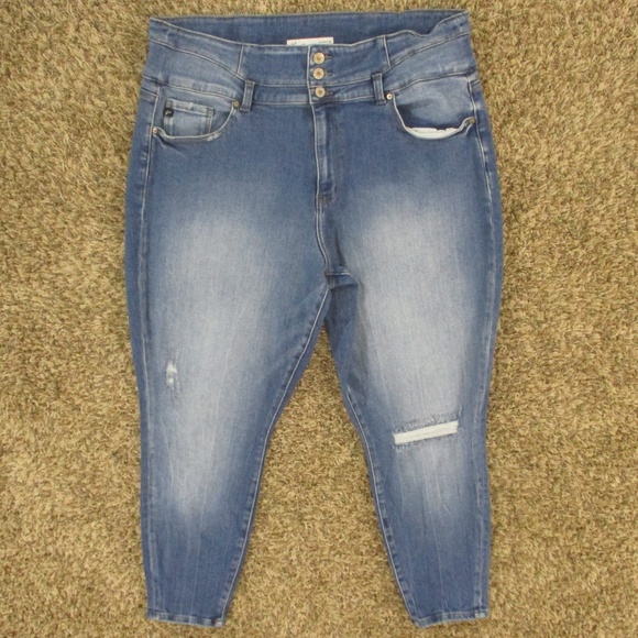 Kancan Jeans Women's 20 Plus Size Skinny High Rise‎ Curvy Ripped Stretch Denim - Picture 1 of 6
